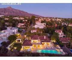 Villa en Venta en Marbella, Málaga