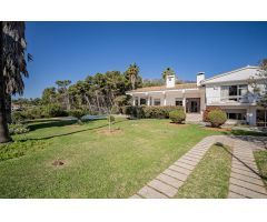 Villa en Venta en Marbella, Málaga