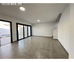 Villa en Venta en San Pedro del Pinatar, Murcia