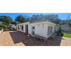 ???? Villa con encanto en Guadacorte – Piscina, parcela amplia y privacidad total
