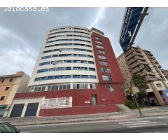 Piso de 3 Habitaciones con Garaje en el Paseo Marítimo. EN PERIODO DE PUJAS AL ALZA HASTA EL 18/06