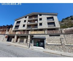 Tu Refugio en Andorra: Piso Luminoso con Plaza de Garaje