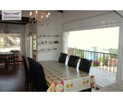 Casa en venta en urbanización de Cala Canyelles.