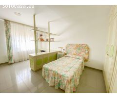 Bonita casa en venta en la Urbanización Cala Canyelles