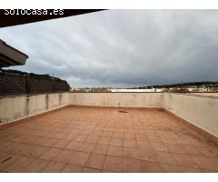 Excepcional atico-duplex en venta en Fenals