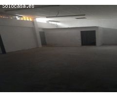 Local comercial en Alquiler en Valencia de las Torres, Valencia