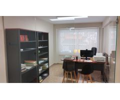 Oficina en Alquiler en Valencia de las Torres, Valencia