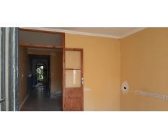 Adosado en Venta en La Font de la Figuera, Valencia