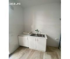 Oficina en Alquiler en Valencia de las Torres, Valencia