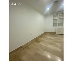 Oficina en Alquiler en Valencia de las Torres, Valencia