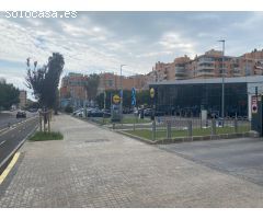 Local comercial en Venta en Valencia de las Torres, Valencia