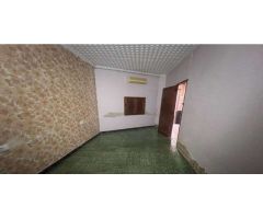Planta baja en Venta en Valencia de las Torres, Valencia