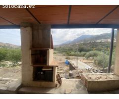 Cortijo con terreno en Instinción (Almería).