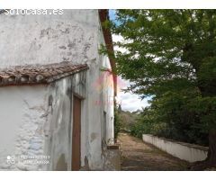 FINCA RÚSTICA CON CORTIJO EN EL LLANO DE LA CRUZ