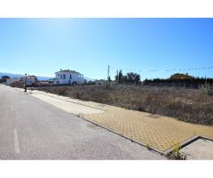SE VENDE PARCELA URBANIZABLE EN URBANIZACIÓN LOS PICACHOS