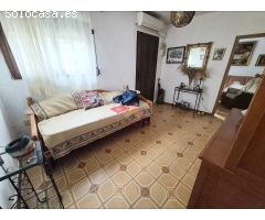 CASA EN LA ZONA DE PADRE JESUS CON MULTIPLES POSIBILIDADES