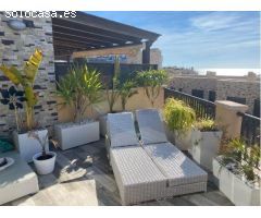 Venta de Exclusivo Chalet Pareado en Arenales del Sol