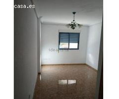 VENTA DE VIVIENDA ZONA MERCADO CON PATIO INTERIOR
