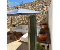 ALQUILER DE MARAVILLOSA VIVIENDA EN PRIVILEGIADA UBICACIÓN CON VISTAS AL MAR