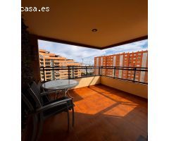 ALQUILER DE ESTUPENDA VIVIENDA ZONA BABEL CON VISTAS AL PUERTO Y URBANIZACIÓN