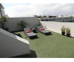 MARAVILLOSO ATICO EN EL GOLF CON GRAN TERRAZA SIN AMOBLAR
