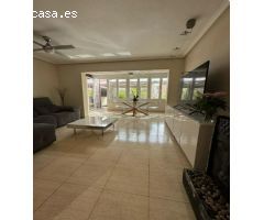 VENTA DE EXCELENTE VIVIENDA CON TERRAZA ZONA ALBUFERETA EN URBANIZACIÓN