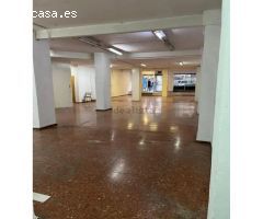 VENTA DE LOCAL COMERCIAL DE GRAN DIMESIÓN ZONA ALTOZANO