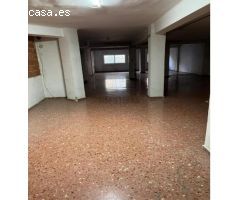 VENTA DE LOCAL COMERCIAL DE GRAN DIMESIÓN ZONA ALTOZANO