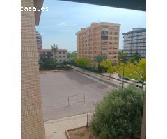 Vivienda a reformar toda exterior con ascensor.
