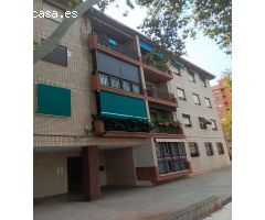 Vivienda a reformar toda exterior con ascensor.