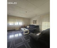 Casa a cuatro vientos con jardín cerca de Figueres