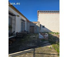 Super oportunidad .Magnifica finca con cortijo para restaurar  y una casa totalmente restaurada en u