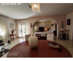 IMPRESIONANTE CHALET EN EL CENTRO DE VENDRELL