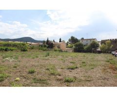 Gran Parcela de 1.800m2 para 8 casas adosadas
