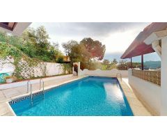 Chalet  Estilo Mediterráneo cerca de la Playa de Cala Canyellas (Lloret de Mar)
