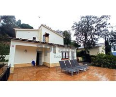 Chalet en Vidreres, urb.Aiguaviva Parc