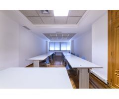 EXCLUSIVO LOCAL DE OFICINAS CON EXTENSA FACHADA HACIA AVENIDA DE LA CONSTITUCION