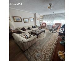 REFORMADO EN PARQUE FLORENCIA CON 3 DORMITORIOS, 2 BAÑOS,  PISCINA Y PARKING!!!