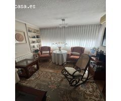 REFORMADO EN PARQUE FLORENCIA CON 3 DORMITORIOS, 2 BAÑOS,  PISCINA Y PARKING!!!