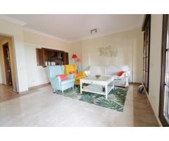 APARTAMENTO DE 3 HABITACIONES EN URBANIZACIÓN PALMERAS