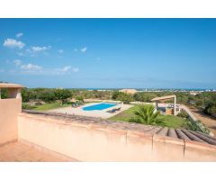 Espectacular finca con vistas al mar en Portocolom