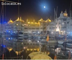Restaurante en 1a linea de playa, Puerto marina, Benalmadena