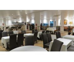 Restaurante en 1a linea de playa, Puerto marina, Benalmadena