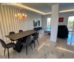 Magnifica chalet pareado en Estepona
