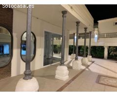 Oficinas en venta en Puerto Marina, Benalmádena.