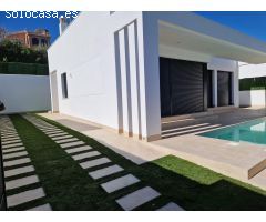 CHALETS DE NUEVA CONSTRUCCIÓN - ZONA PINAR DE CAMPOVERDE -