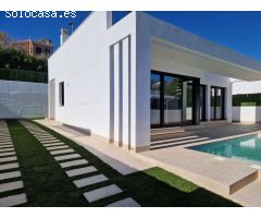 CHALETS DE NUEVA CONSTRUCCIÓN - ZONA PINAR DE CAMPOVERDE -