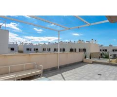 PRECIOSA VILLA DE 3 DORMITORIOS CON PISCINA PRIVADA - ZONA  PILAR DE LA HORADADA -
