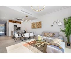 VILLA DE 3 DORMITORIOS Y 3 BAÑOS CON PISCINA PRIVADA - ZONA PUNTA PRIMA, ORIHUELA COSTA -