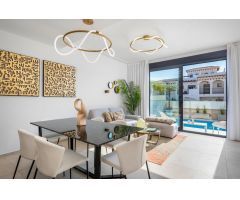 VILLA DE 3 DORMITORIOS Y 3 BAÑOS CON PISCINA PRIVADA - ZONA PUNTA PRIMA, ORIHUELA COSTA -